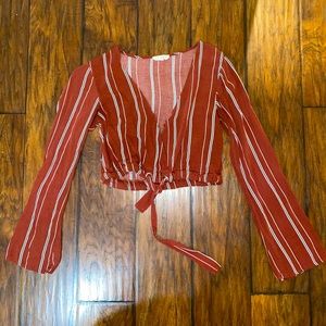 PACSUN CROPPED LONG SLEEVE SHIRT